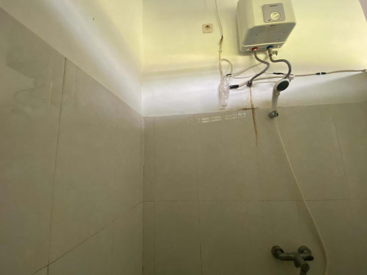 Ana Inn Ambarawa Mitra Reddoorz 세마랑 외부 사진