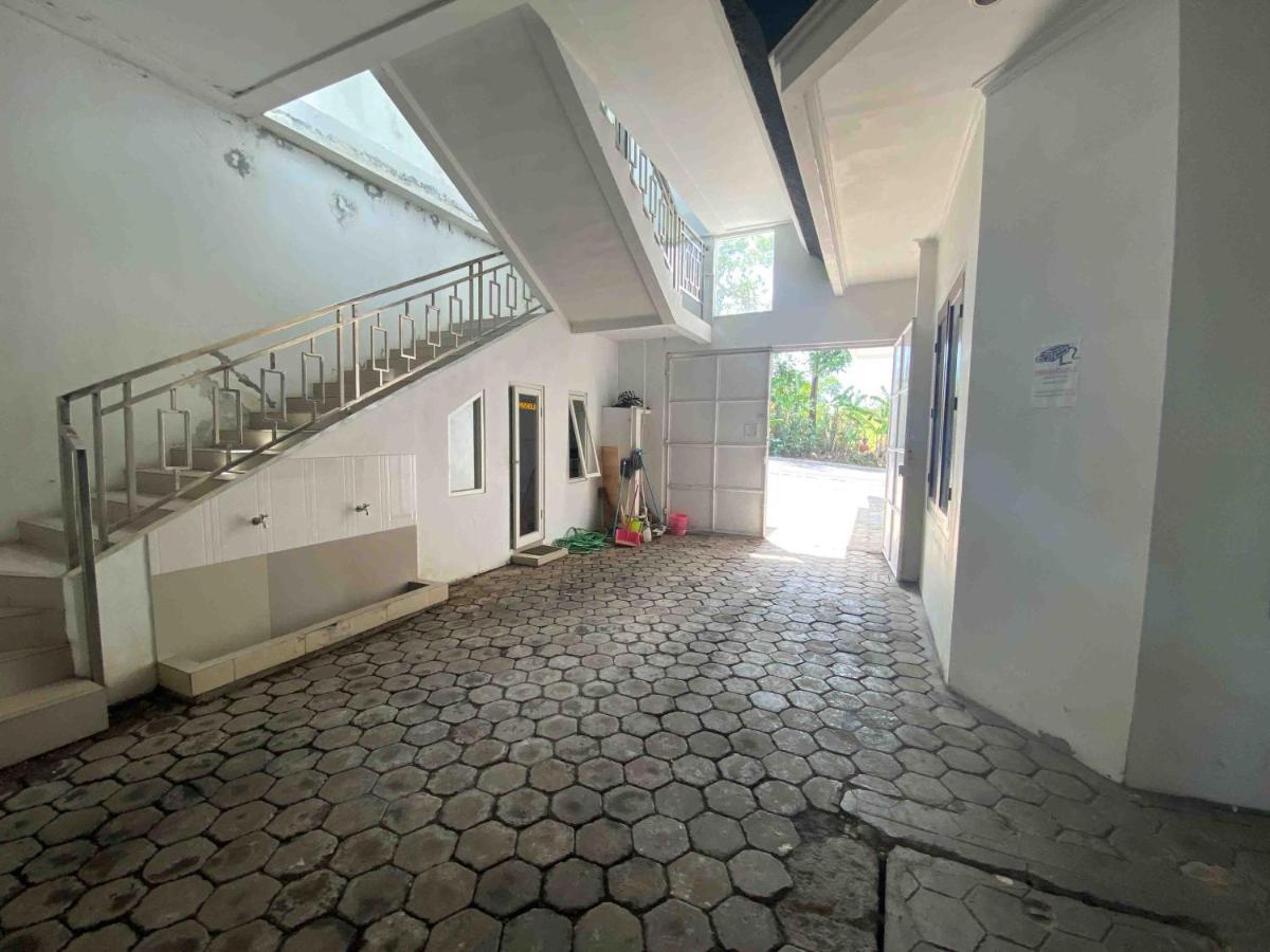 Ana Inn Ambarawa Mitra Reddoorz 세마랑 외부 사진